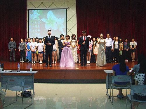 免费成人影片
首届外语“情景秀”决赛精彩开幕