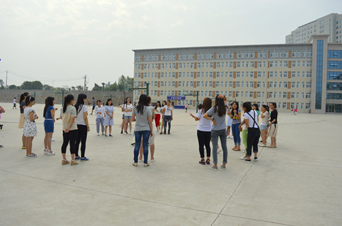 免费成人影片
心理健康拓展活动火热开展