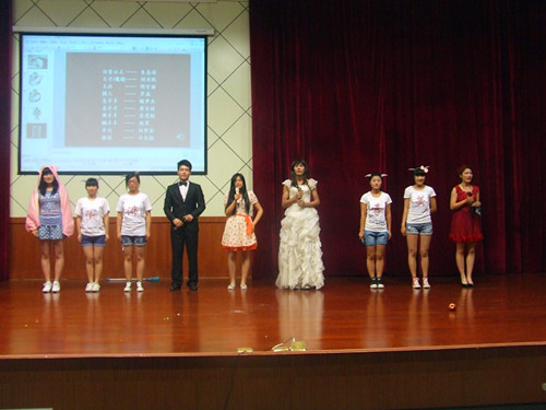 免费成人影片
首届外语“情景秀”决赛精彩开幕