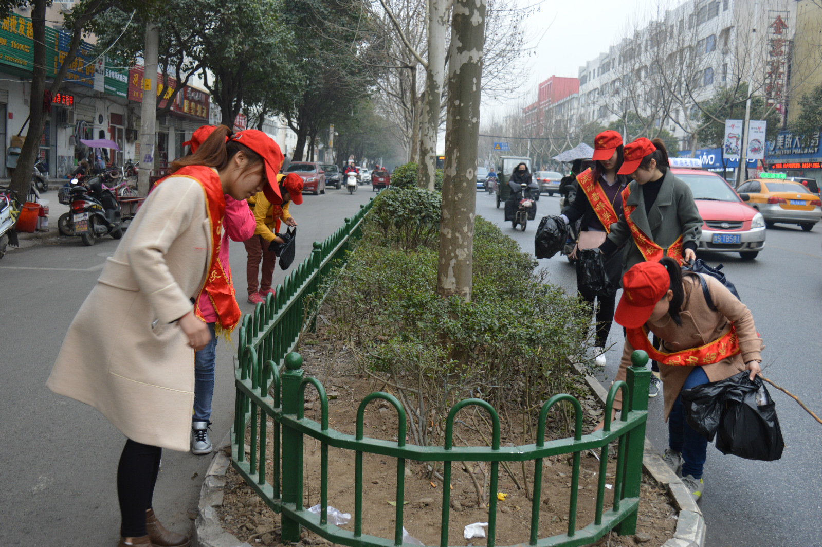 免费成人影片
开展学习雷锋志愿服务活动