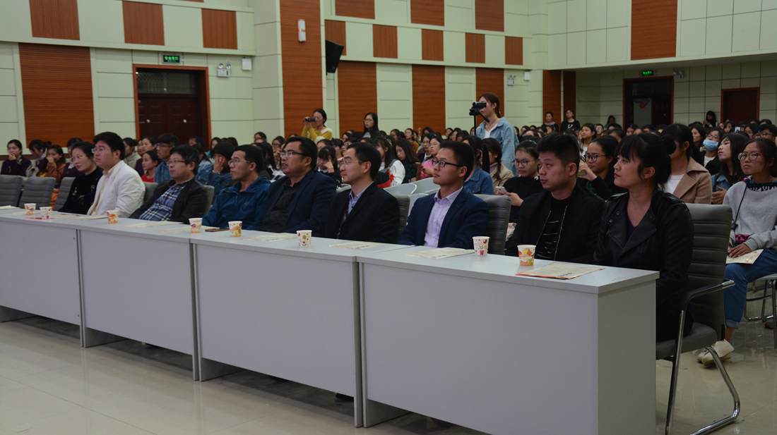 免费成人影片
成功举办红色话剧汇演活动