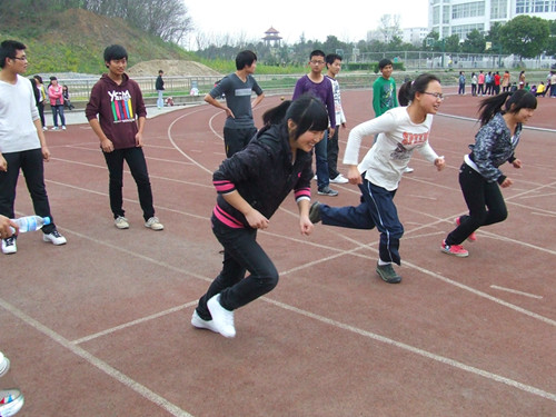 免费成人影片
运动会健美操运动员选拔赛火热进行中