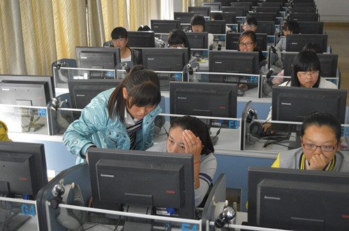 免费成人影片
认真做好2014级新生职业发展测评活动