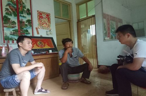  免费成人影片
组织开展暑期家访活动