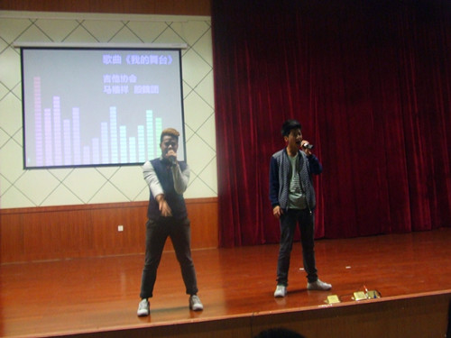 免费成人影片
隆重举行“Show出声音•晒出梦想”配音大赛决赛