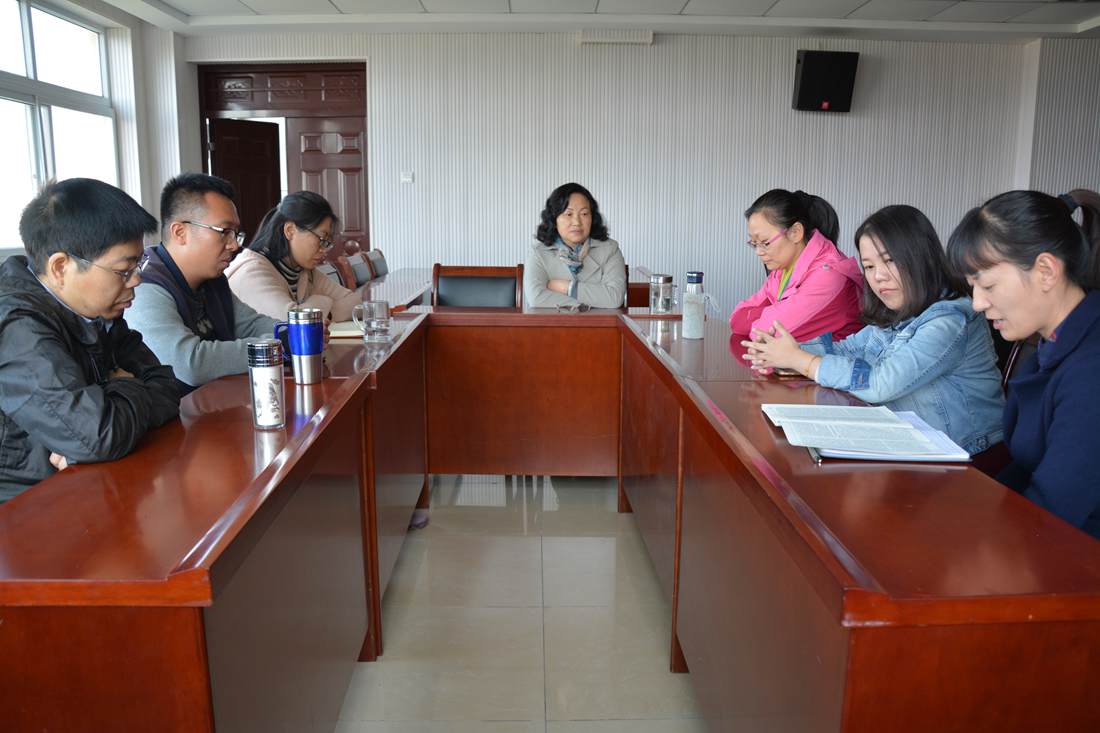  免费成人影片
教工党员开展学习十九大精神专题活动