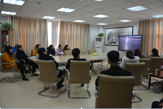 免费成人影片
组织师生收看庆祝改革开放40周年大会盛况