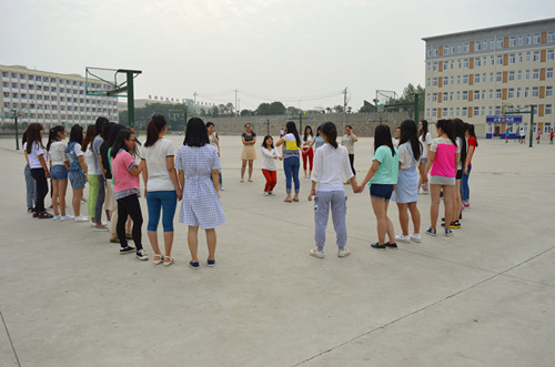 免费成人影片
心理健康拓展活动火热开展