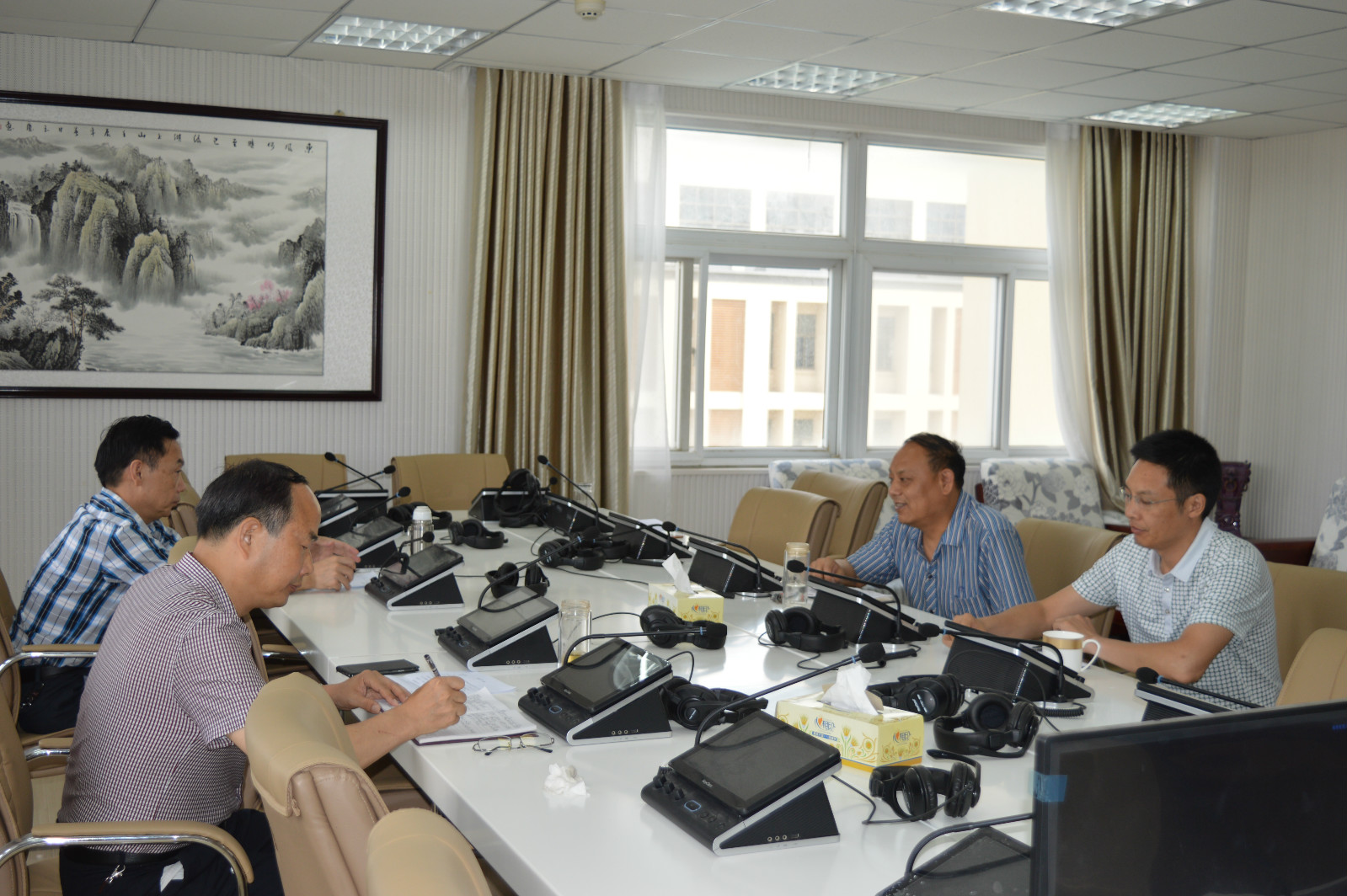 免费成人影片
党委中心组召开“两学一做”学习教育专题学习讨论会