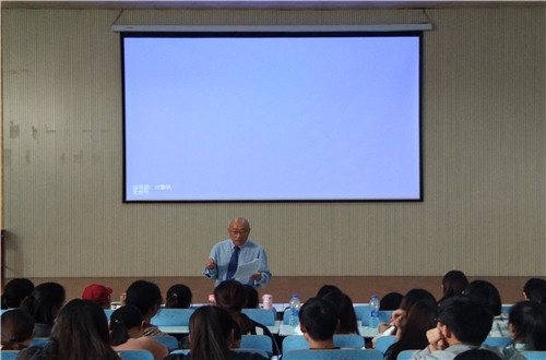 “聆听外教声音，助力自我发展”——免费成人影片
开展外教讲座系列活动