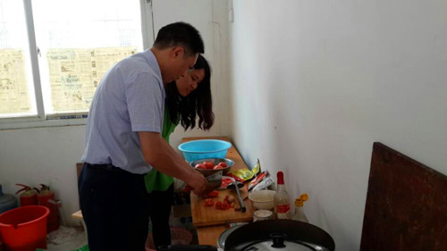 免费成人影片
“三下乡”暑期实践小分队同甘共苦