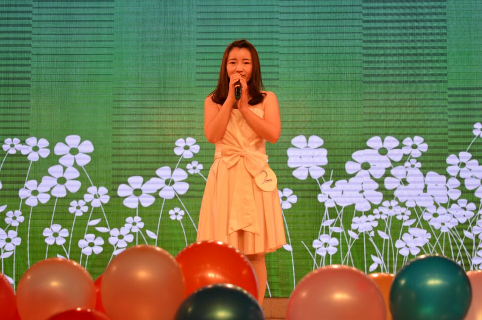 免费成人影片
第七届外文歌曲大赛华丽落幕